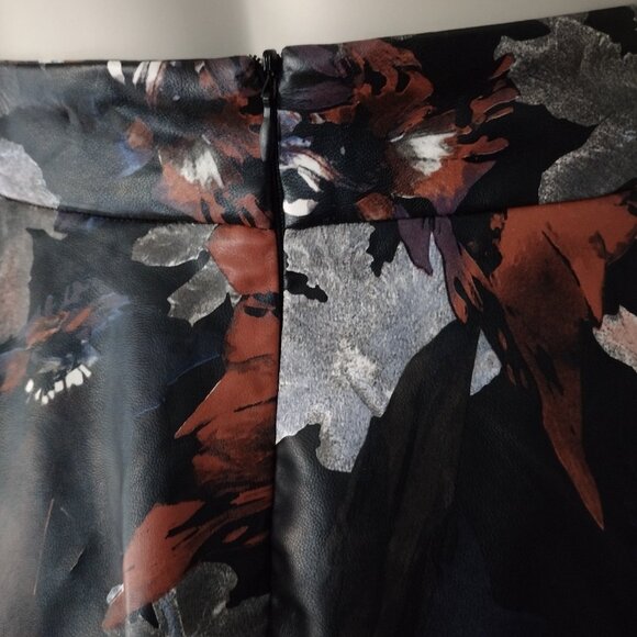 Amee Hanke Black Printed PU Leather High Waisted Fit and Flare Skirt XL - Picture 6 of 8